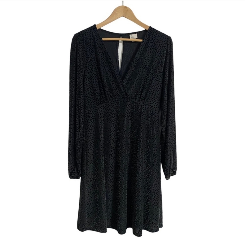 A New Day Black Deep Green Dots Flowy V Neck Empire Waist Dress Women Size S
